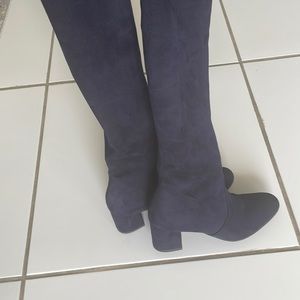 In perfect condition (worn once)